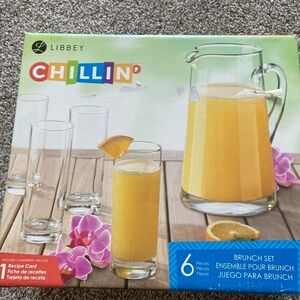 Pitcher with 4 tall glass set